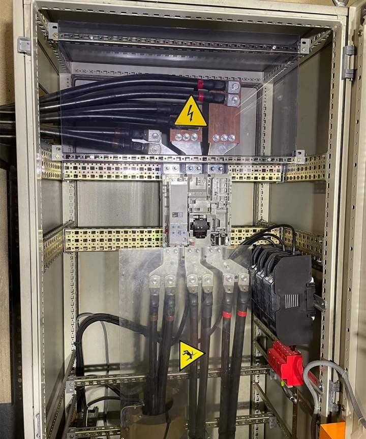 Tableau de distribution électrique industriel Gisors